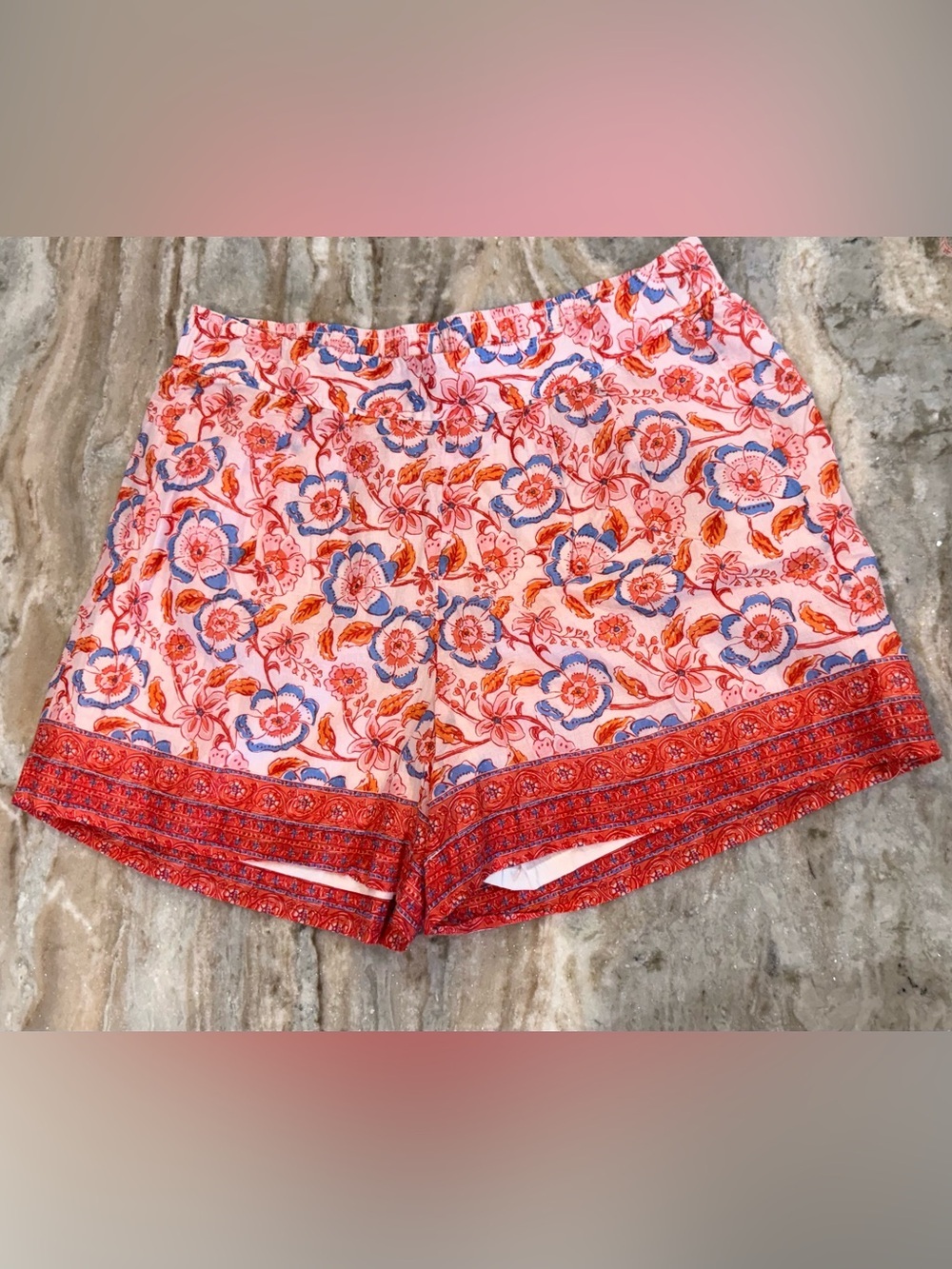 Women’s VINEYARD VINES Frangipani Floral Pull-On Shorts Coral Red- size small